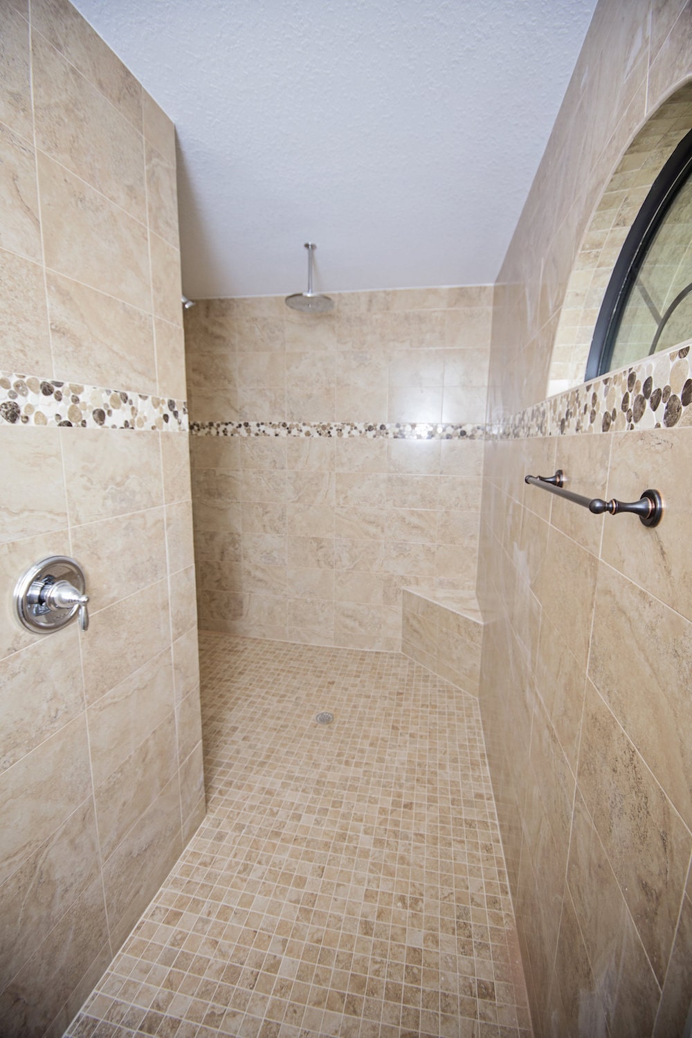 Gravina Custom Home Builder Master Shower