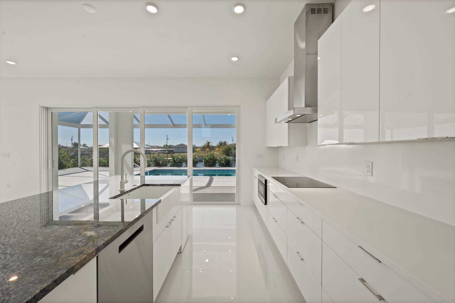 Lattitude 48 property image