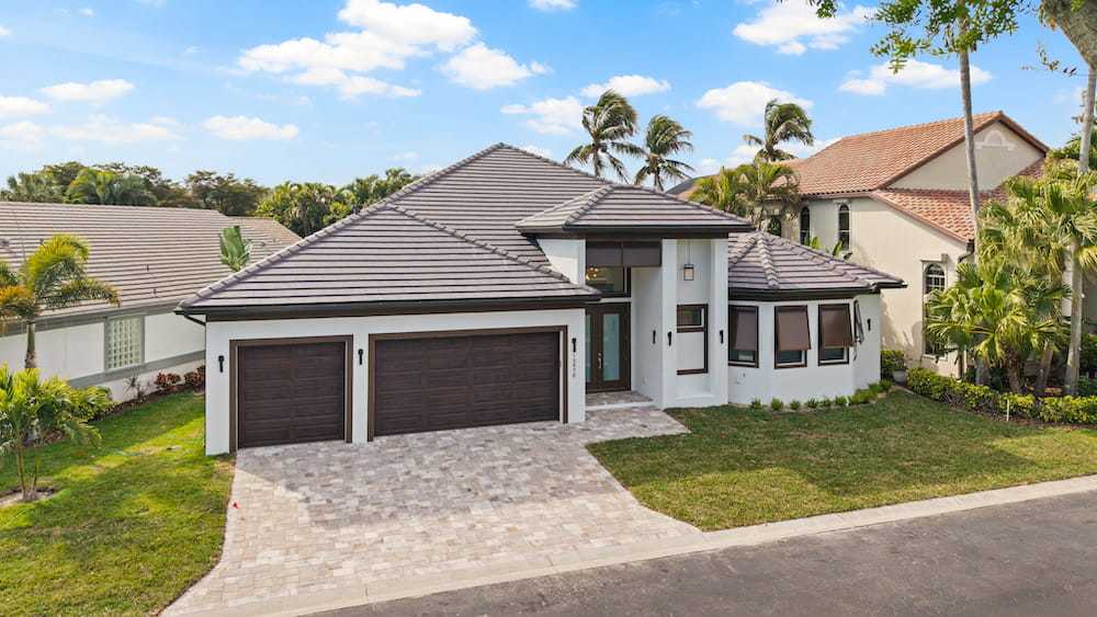 Beacon Cove Custom property image