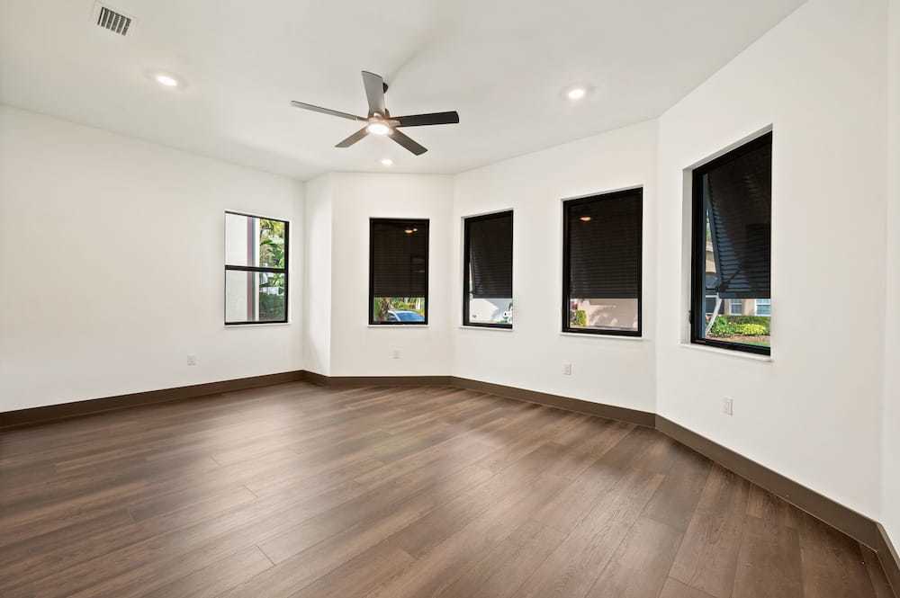 Beacon Cove Custom property image