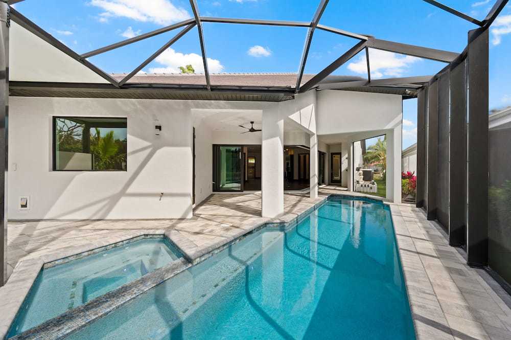 Beacon Cove Custom property image