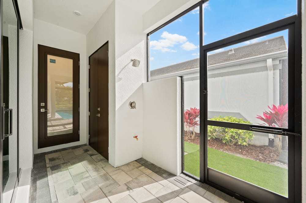 Beacon Cove Custom property image